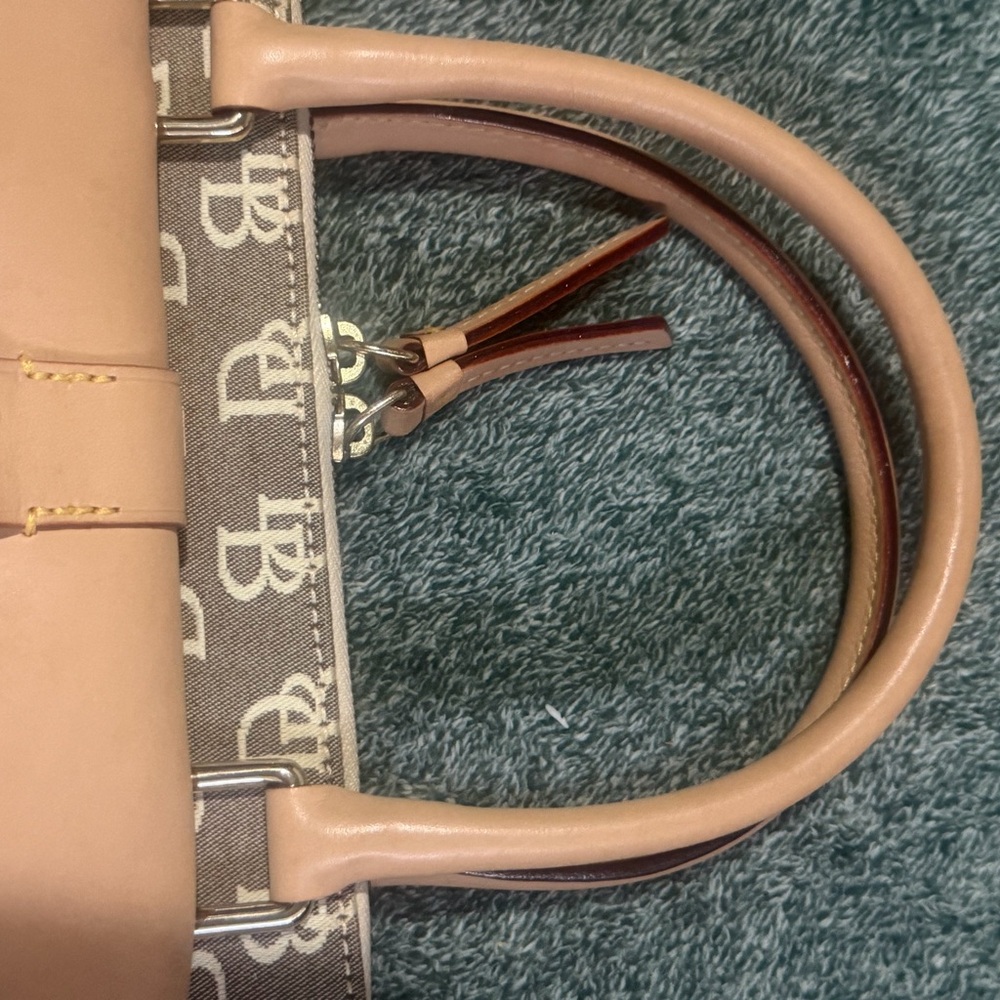 Dooney & Bourke Gray Signature Satchel with Tan Trim - Picture 9 of 10